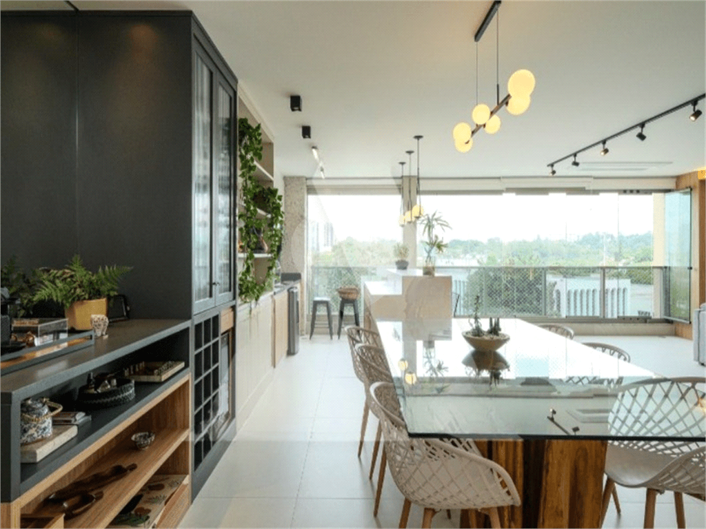 Apartamento com 3 quartos à venda ou para locação em Real parque - SP