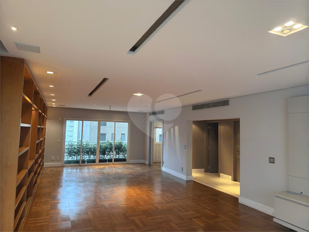 Apartamento com 3 quartos à venda em Jardim europa - SP