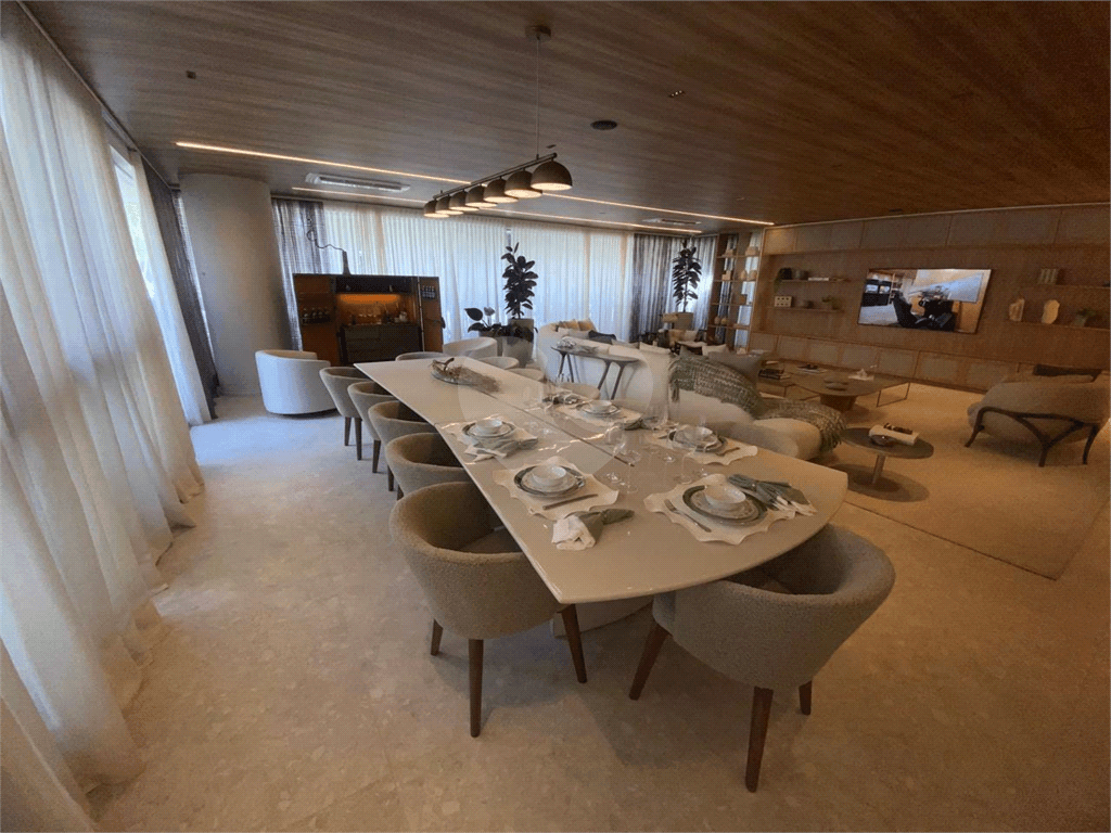 Apartamento com 3 quartos à venda em Moema - SP