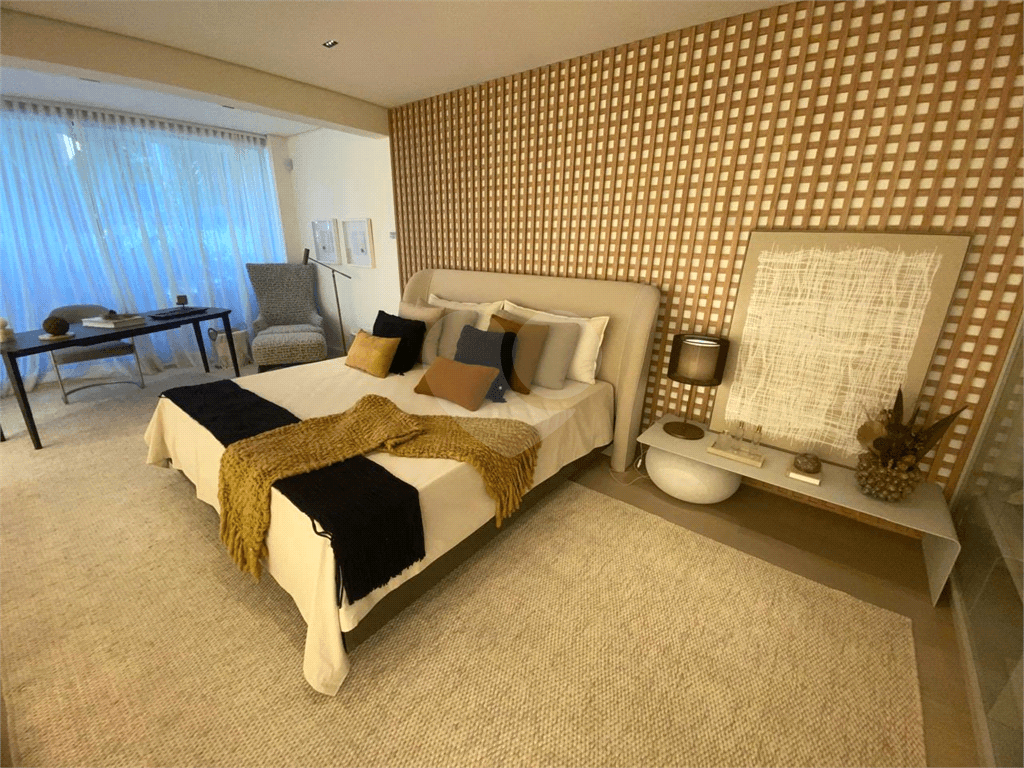 Apartamento com 4 quartos à venda em Moema - SP