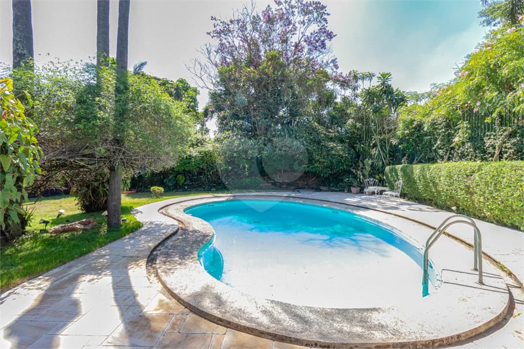 Casa térrea com 4 quartos à venda em Alto de pinheiros - SP