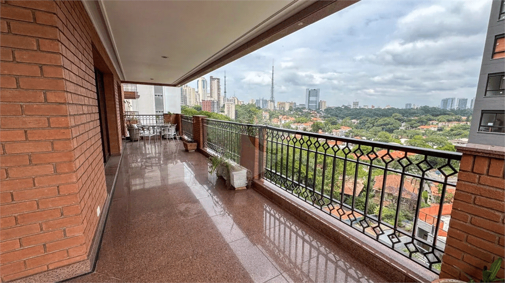 Apartamento com 3 quartos à venda em Consolação - SP