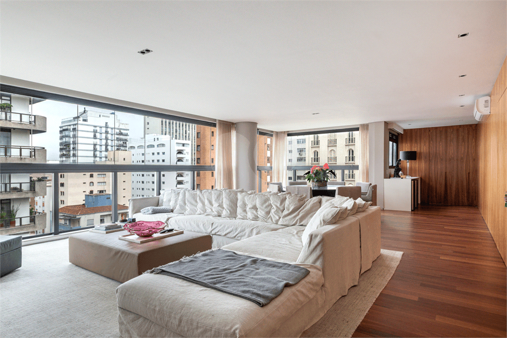 Apartamento com 3 quartos à venda ou para locação em Jardim paulista - SP