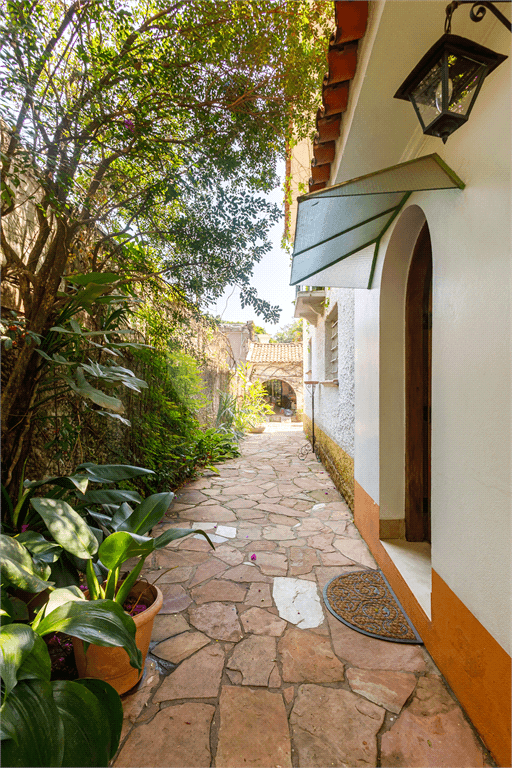 Sobrado com 4 quartos à venda em Jardim europa - SP