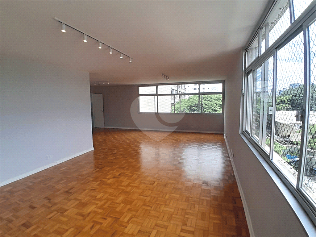 Apartamento com 3 quartos à venda em Jardim europa - SP