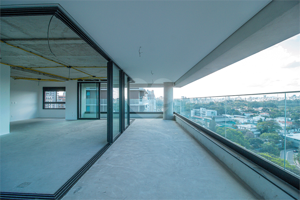 Apartamento com 4 quartos à venda em Ibirapuera - SP