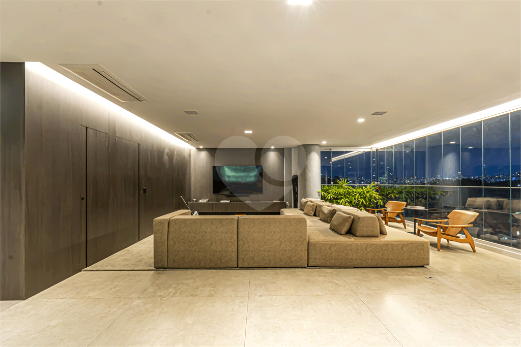 Apartamento com 3 quartos à venda em Moema - SP