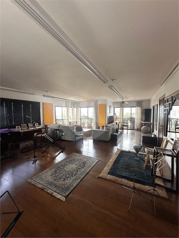 Apartamento com 3 quartos à venda em Consolação - SP