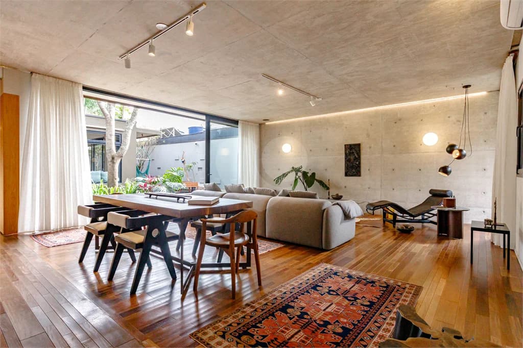 Casa com 6 quartos à venda em Santo amaro - SP