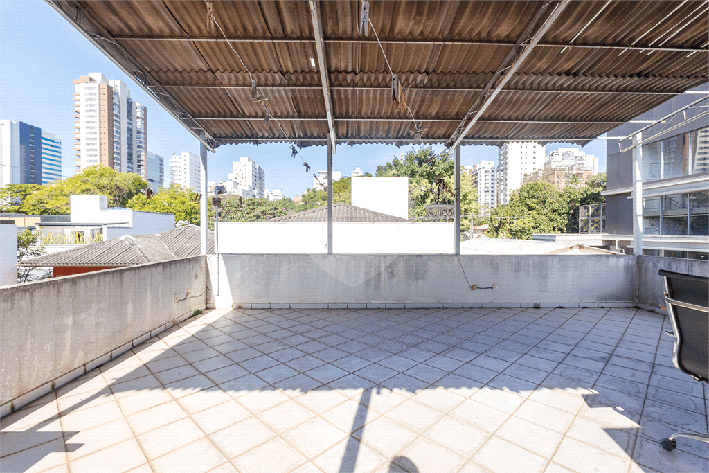 Casa com 6 quartos à venda ou para locação em Campo belo - SP