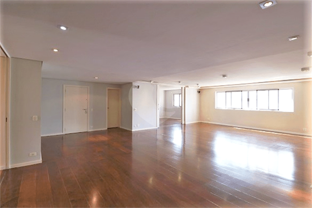 Apartamento com 3 quartos à venda ou para locação em Itaim bibi - SP
