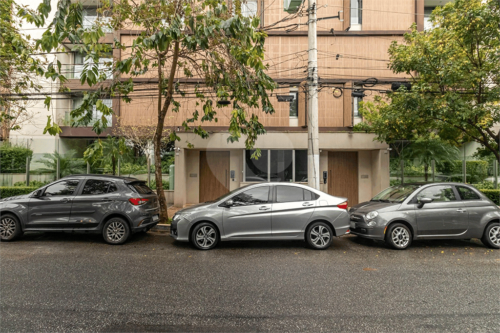 Apartamento com 3 quartos à venda ou para locação em Alto de pinheiros - SP