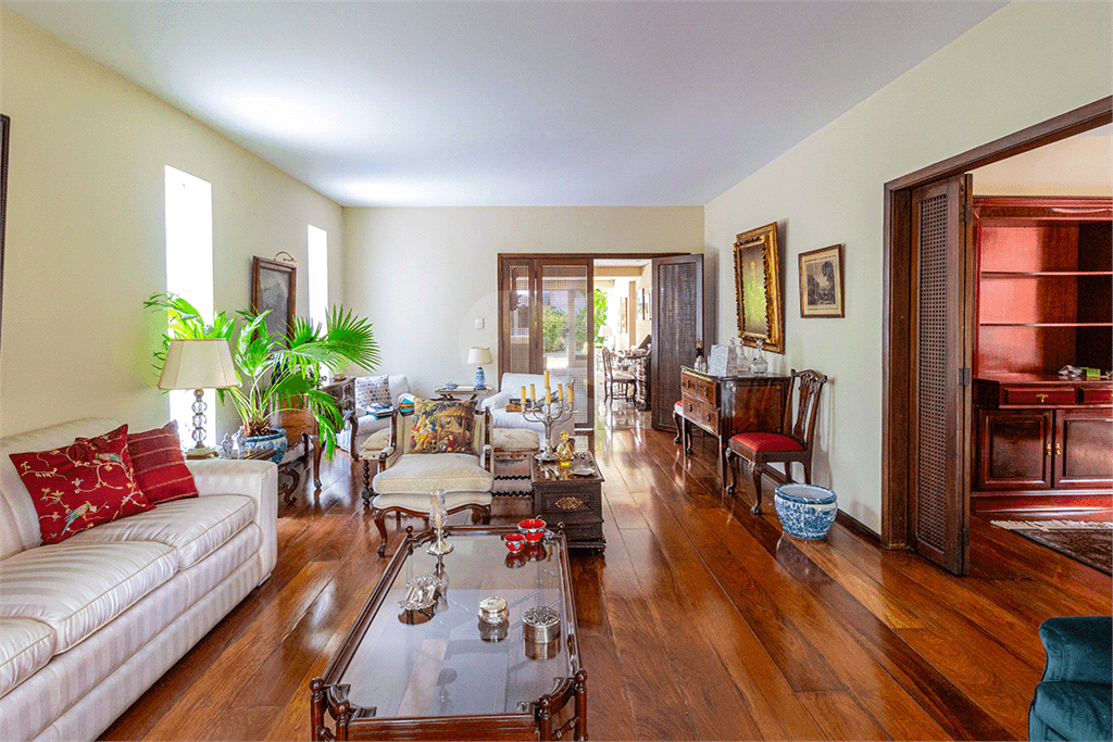 Casa com 4 quartos para locação em Alto de pinheiros - SP