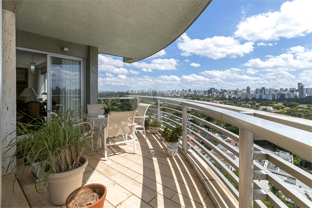 Apartamento com 3 quartos à venda em Jardim paulista - SP