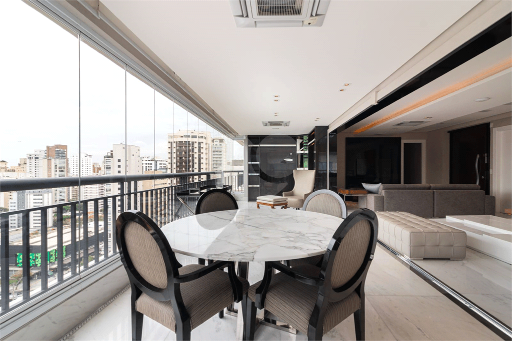 Apartamento com 3 quartos à venda ou para locação em Vila mariana - SP