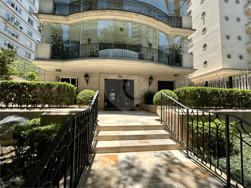 Apartamento com 3 quartos para locação em Jardim paulista - SP