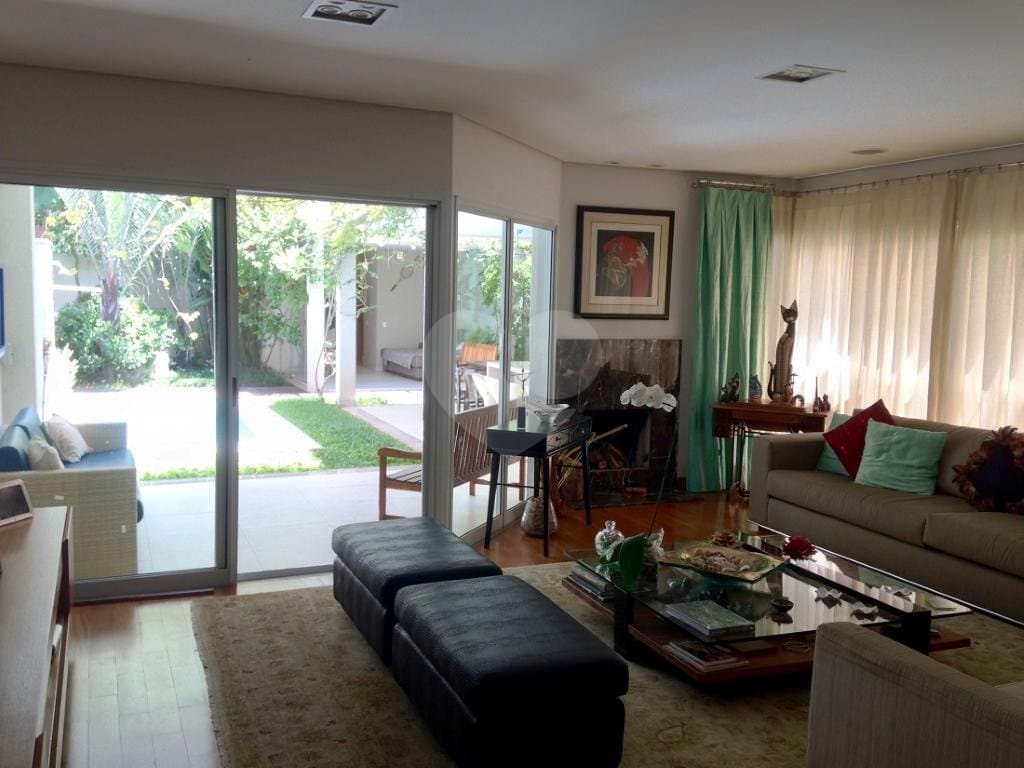 Condomínio com 4 quartos à venda ou para locação em Jardim panorama - SP