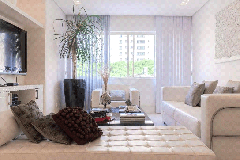 Apartamento com 3 quartos à venda ou para locação em Consolação - SP