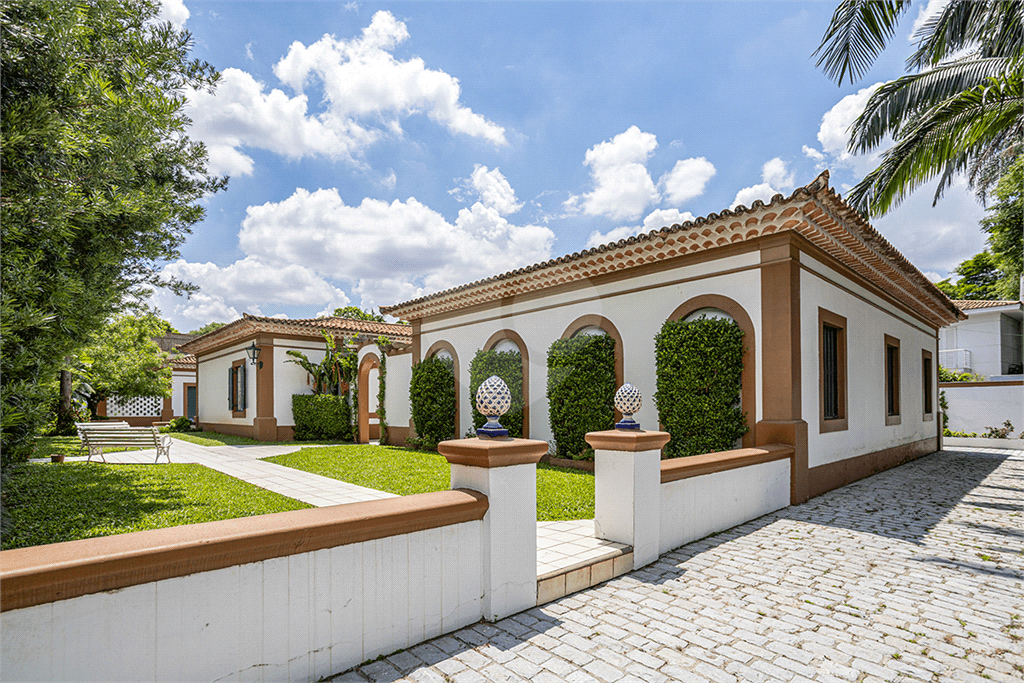 Casa com 4 quartos à venda em Alto de pinheiros - SP