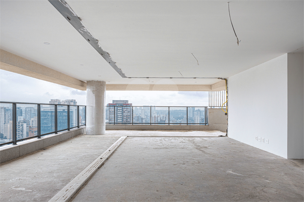 Apartamento com 4 quartos à venda em Campo belo - SP