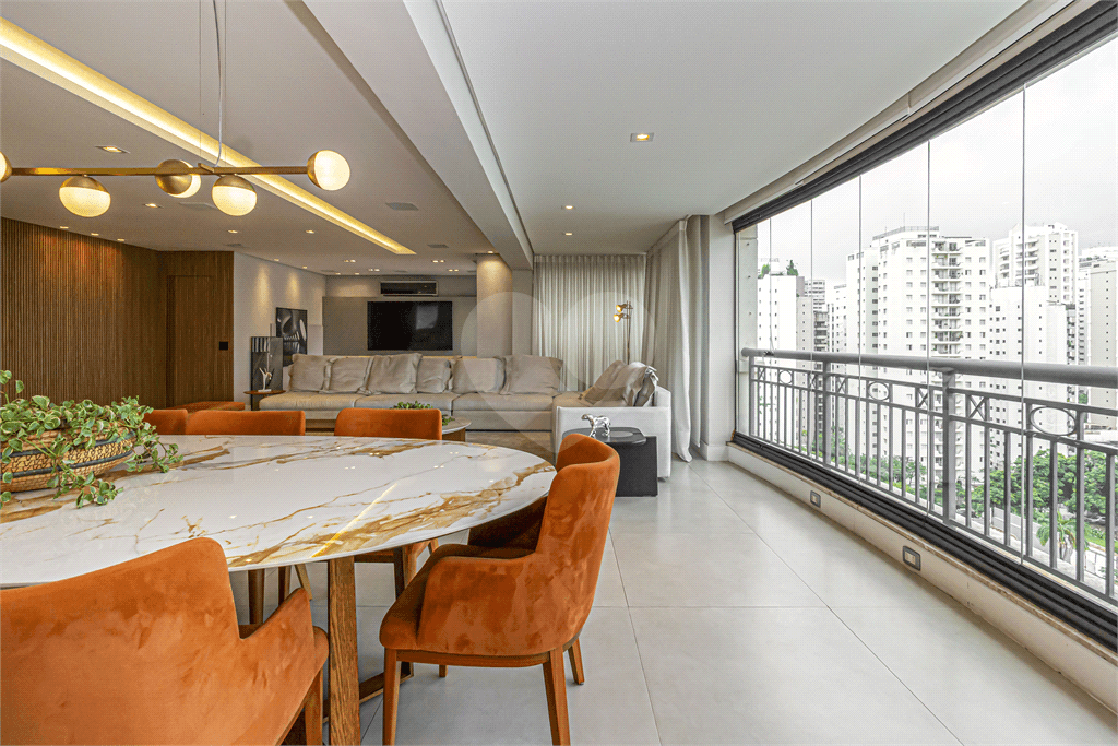 Apartamento com 3 quartos à venda ou para locação em Indianópolis - SP