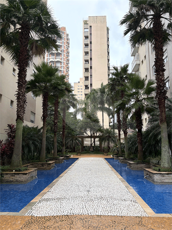 Apartamento com 4 quartos para locação em Pinheiros - SP