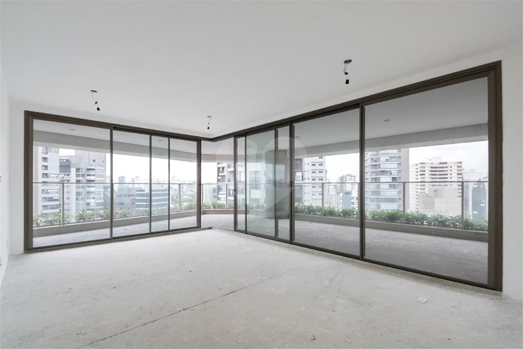 Apartamento com 3 quartos à venda em Moema - SP
