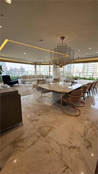 Apartamento com 3 quartos à venda em Moema - SP