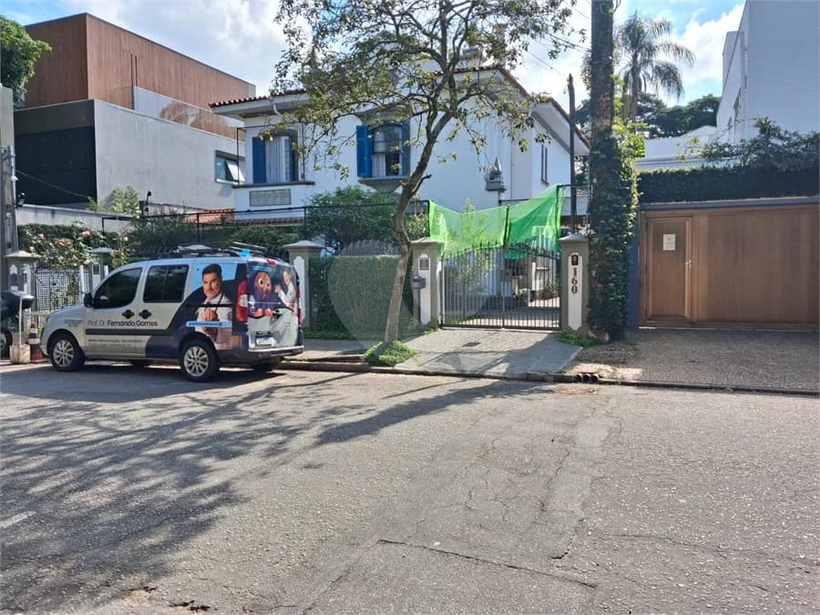 Sobrado com 3 quartos para locação em Jardim américa - SP