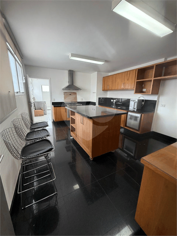 Apartamento com 3 quartos para locação em Itaim bibi - SP