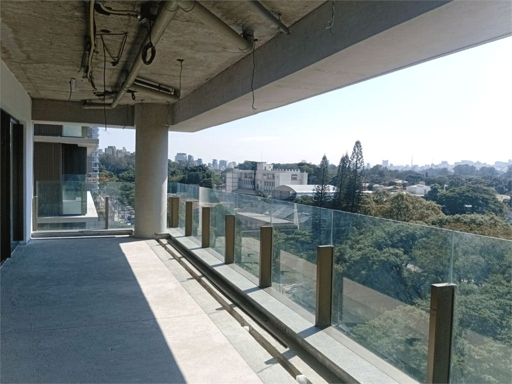 Apartamento com 3 quartos à venda em Ibirapuera - SP