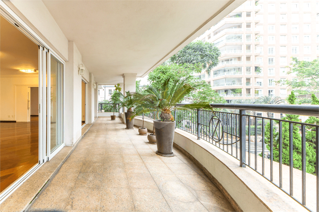 Apartamento com 4 quartos à venda ou para locação em Jardim paulista - SP