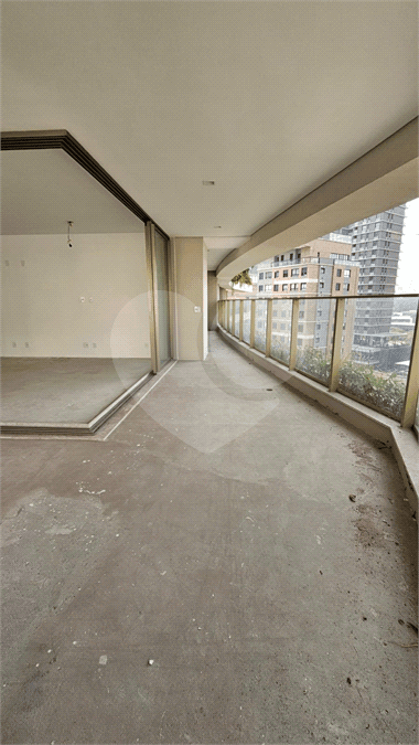 Apartamento com 3 quartos à venda em Moema - SP