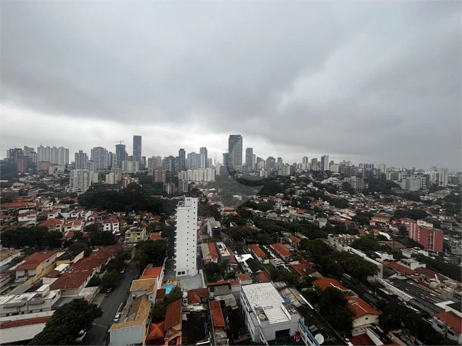 Apartamento com 4 quartos para locação em Vila madalena - SP