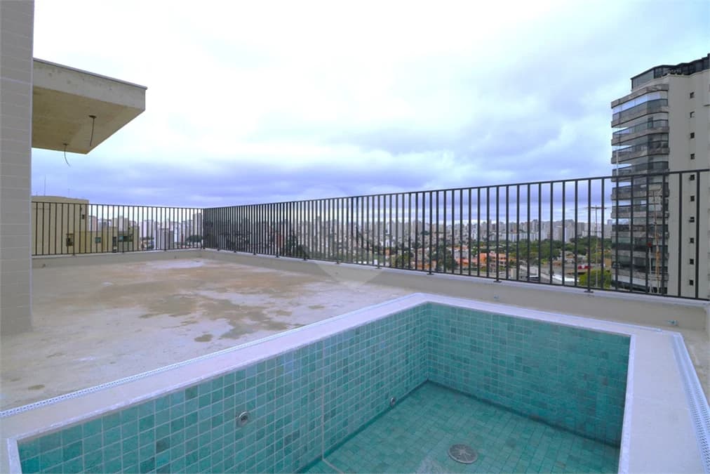 Apartamento com 4 quartos à venda em Moema - SP