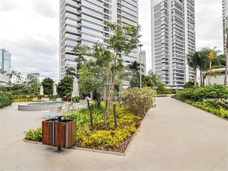 Apartamento com 4 quartos à venda em Jardim morumbi - SP