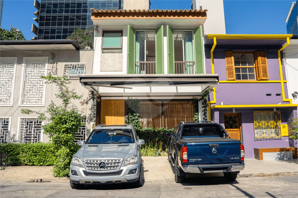 Casa de vila com 3 quartos à venda em Itaim bibi - SP