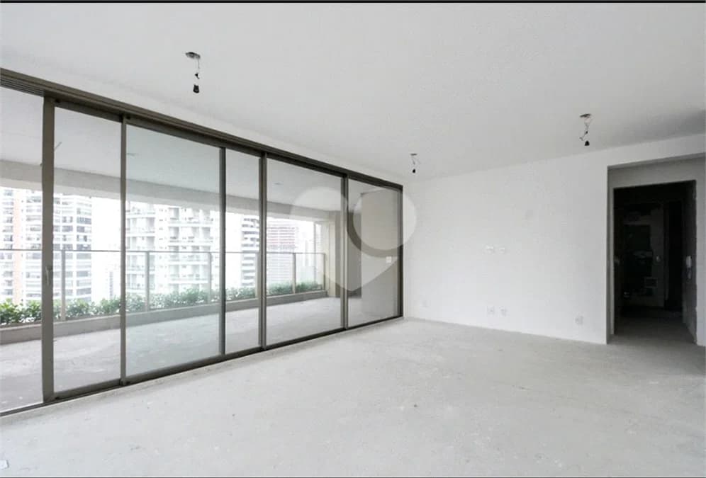 Apartamento com 3 quartos à venda em Moema - SP