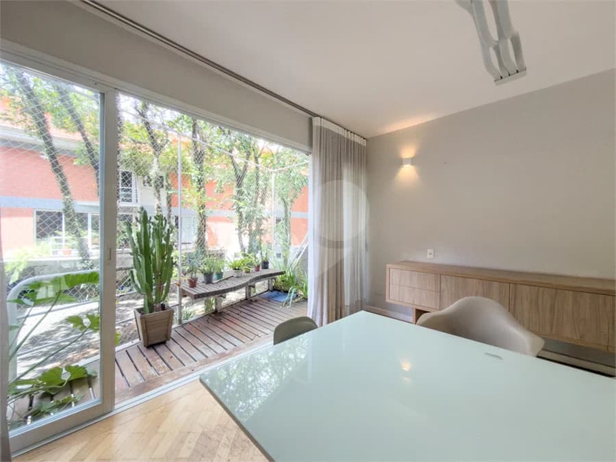 Casa com 7 quartos à venda ou para locação em Campo belo - SP