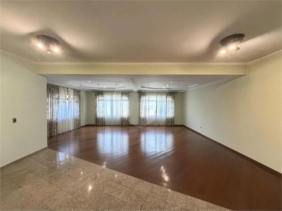 Casa com 4 quartos à venda em Vila uberabinha - SP