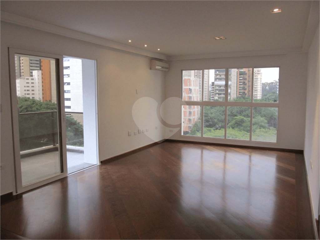 Apartamento com 3 quartos à venda em Vila nova conceição - SP
