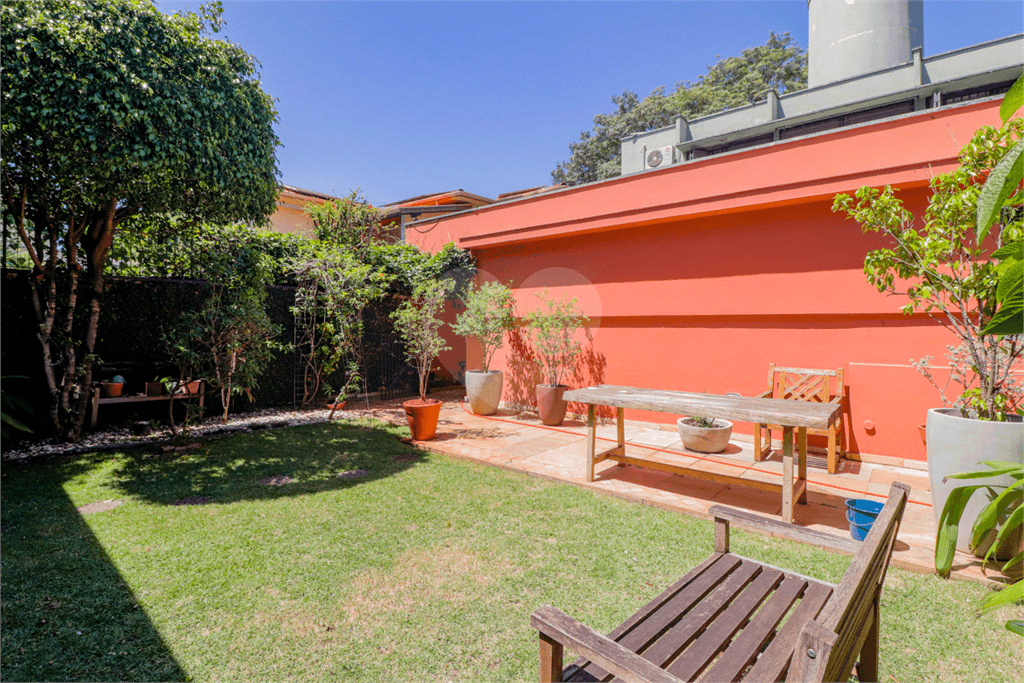 Casa com 3 quartos à venda em Alto de pinheiros - SP