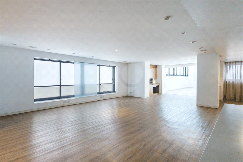 Apartamento com 3 quartos à venda em Cerqueira césar - SP
