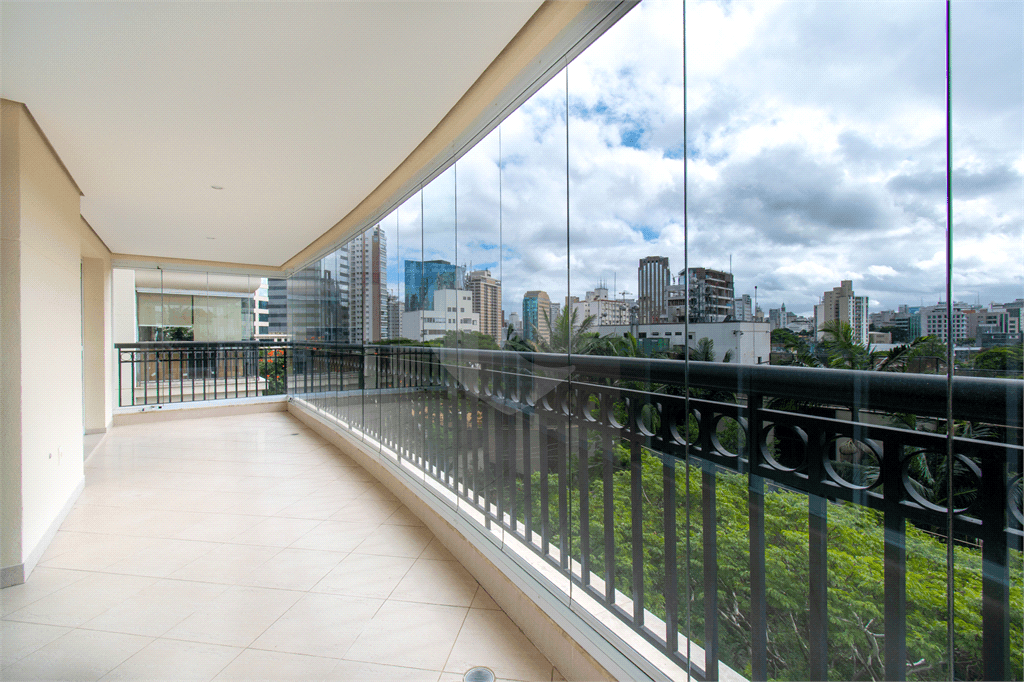 Apartamento com 4 quartos à venda ou para locação em Vila nova conceição - SP