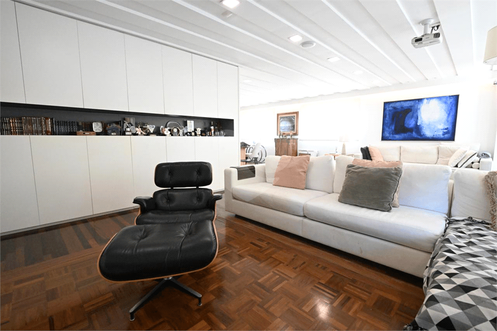 Apartamento com 2 quartos para locação em Jardim europa - SP