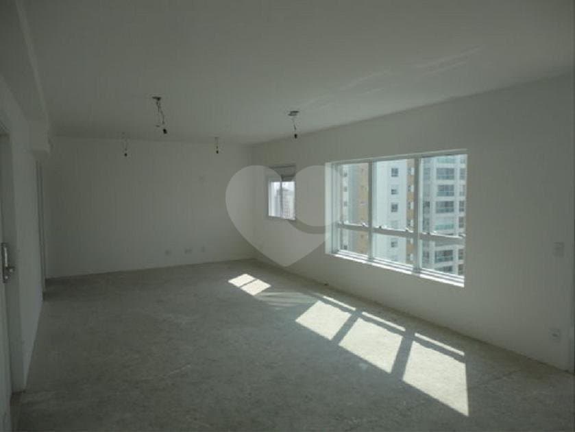 Apartamento com 3 quartos à venda ou para locação em Campo belo - SP