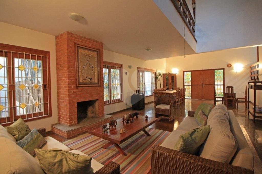 Casa com 4 quartos à venda em Alto de pinheiros - SP