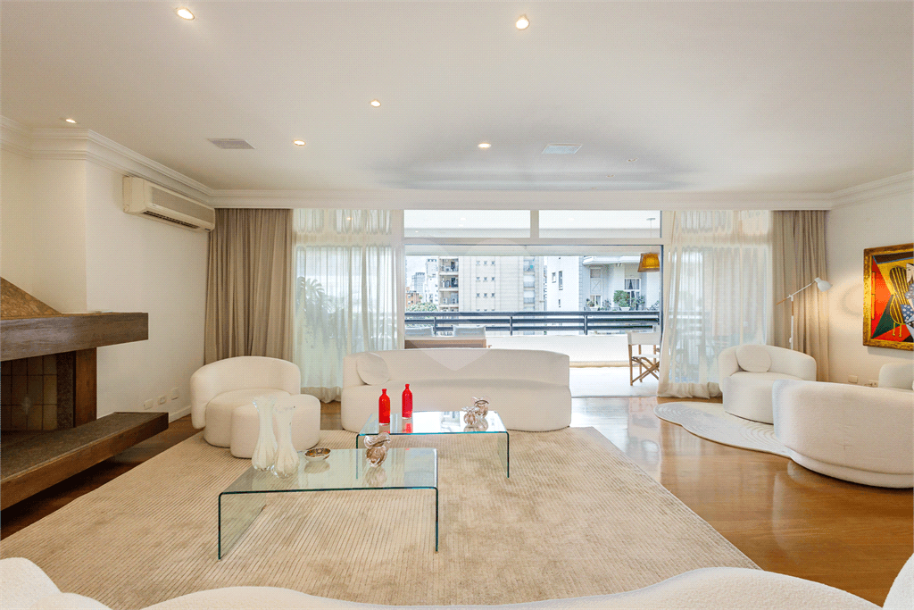 Apartamento com 3 quartos para locação em Chácara itaim - SP