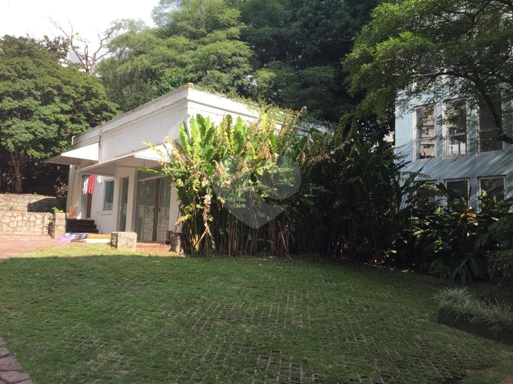 Sobrado com 12 quartos à venda em Jardim paulista - SP