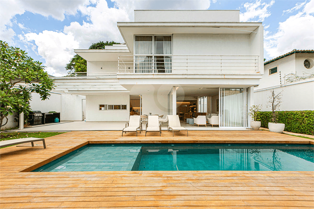 Casa com 4 quartos à venda em Alto de pinheiros - SP